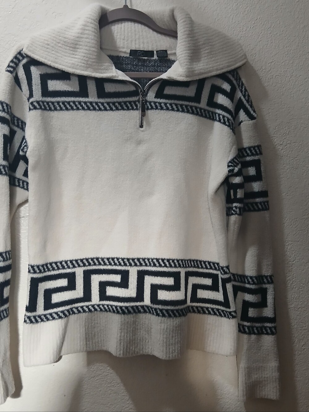 New RDI size Xs Cream and Navy Zip-Neck Geometric Sweater